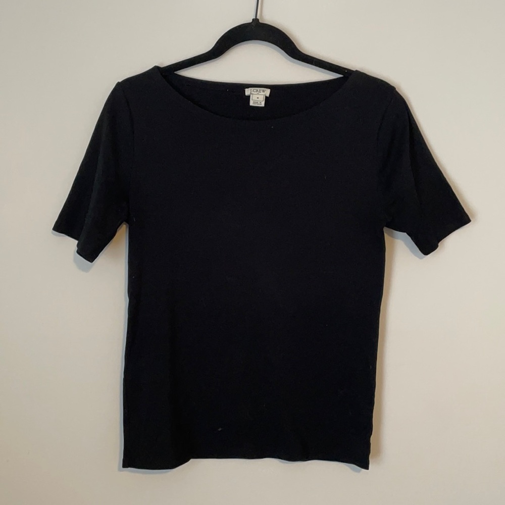 Wide neck shirt